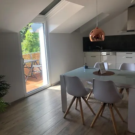 Ferienwohnungen Lamisto am Waldesrand Neckartenzlingen Exterior foto